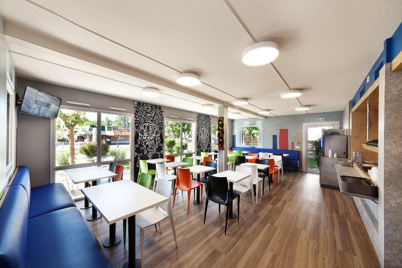 Ibis Budget Saint Gaudens Estancarbon Exterior photo